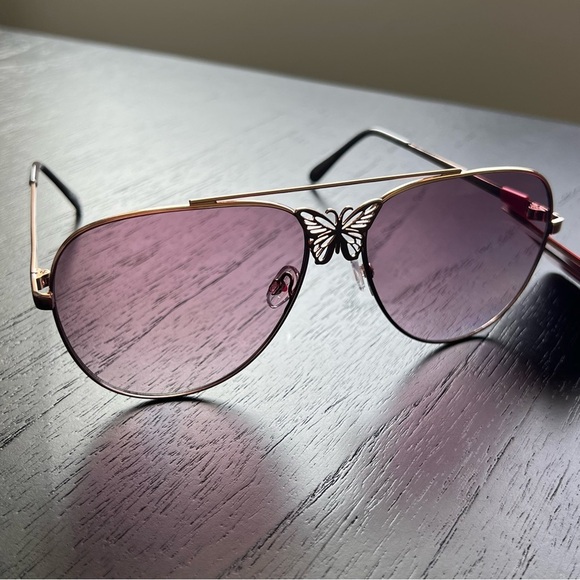 NWT Betsey Johnson Pink Butterfly Accent Aviator Sunglasses - Picture 1 of 6